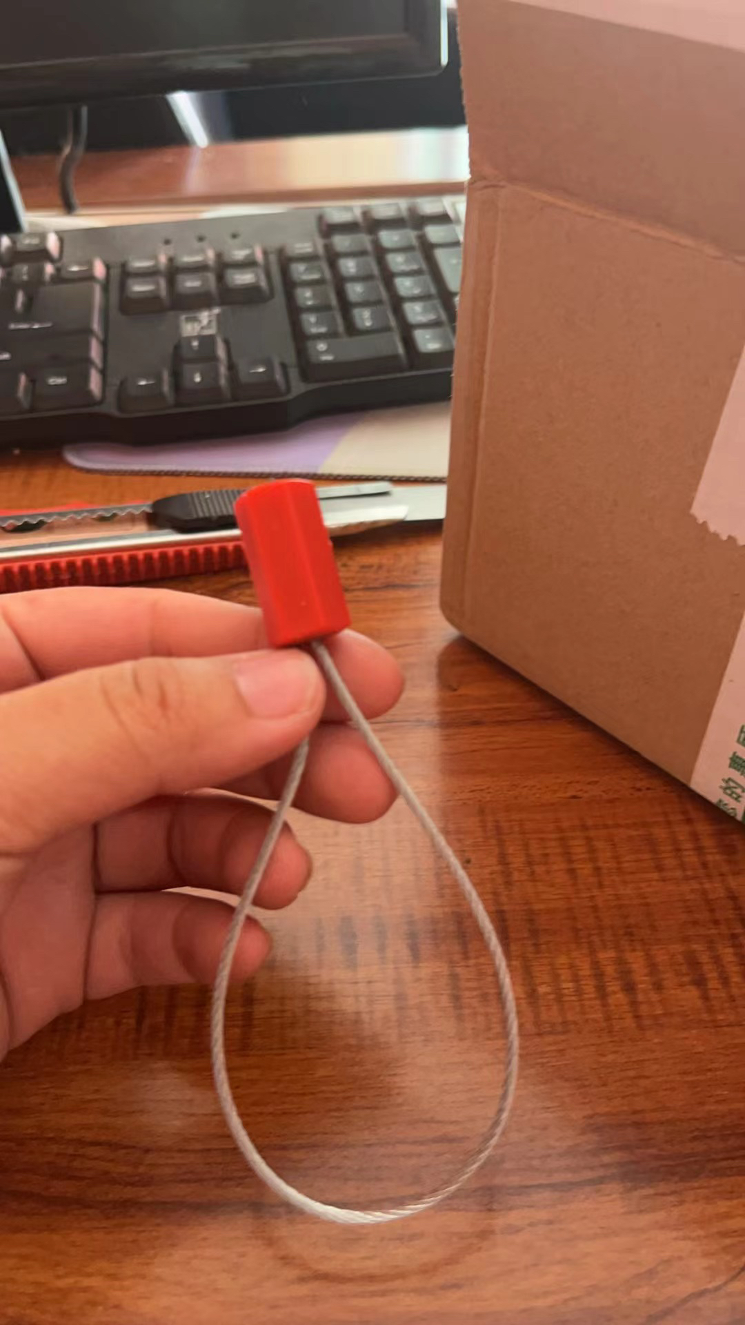 越野皮卡拖车钩蛋蛋挂件铅封蛋子睾丸挂件封签车尾部饰品