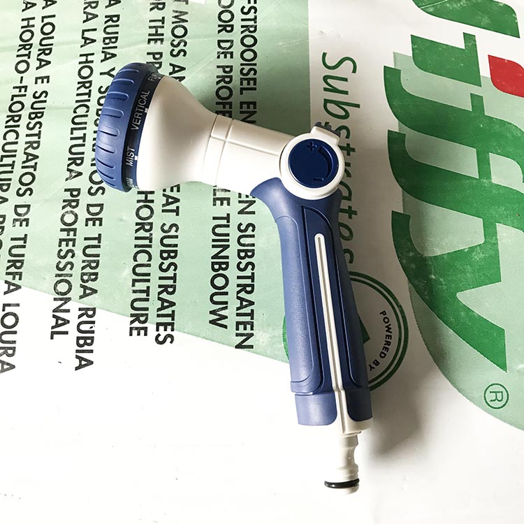 台湾进口靓家伙758A 八功能塑料喷枪-手推式开关-洗车浇花水枪