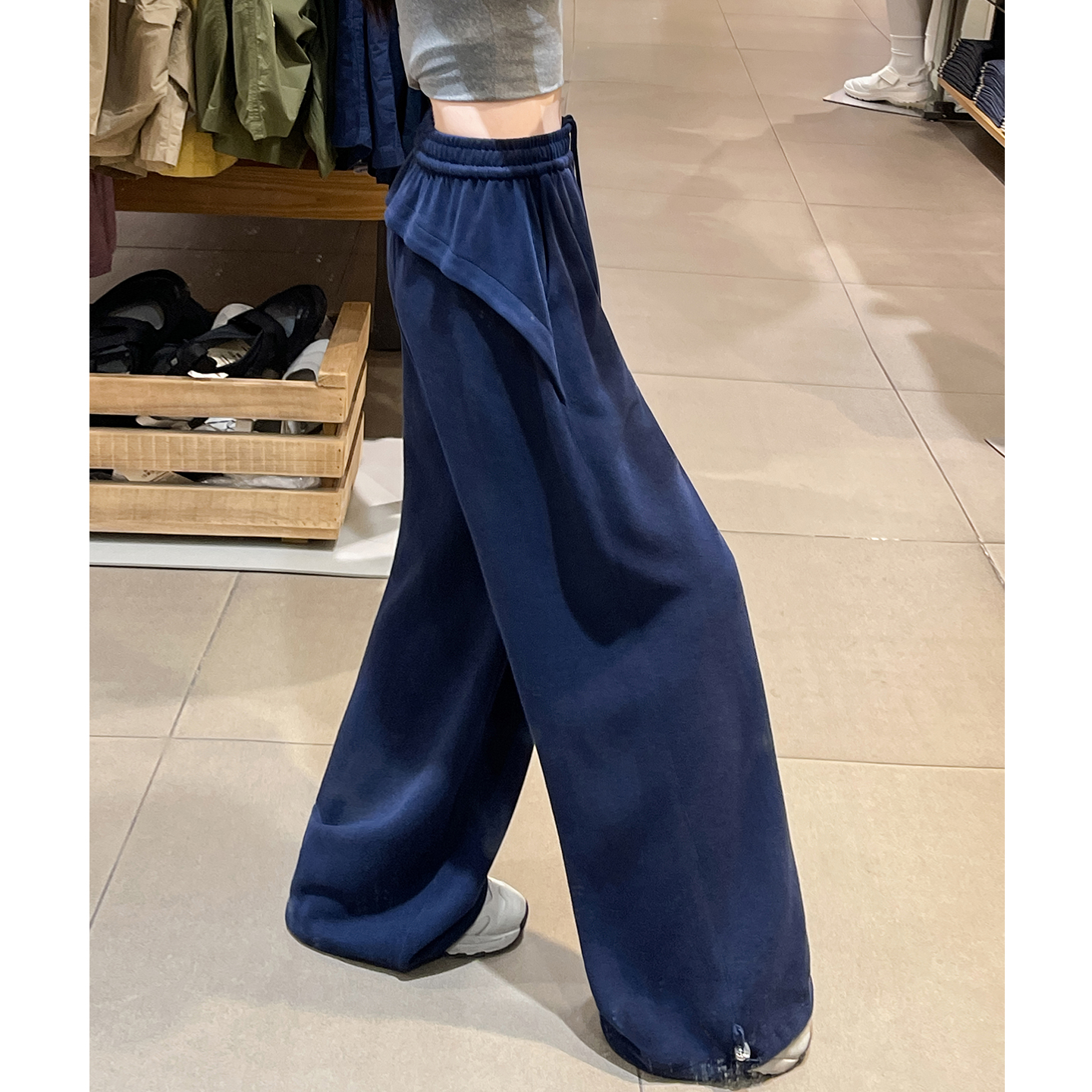 深灰色运动裤女2025春秋季新款高腰显瘦宽松卫裤小个子直筒阔腿裤