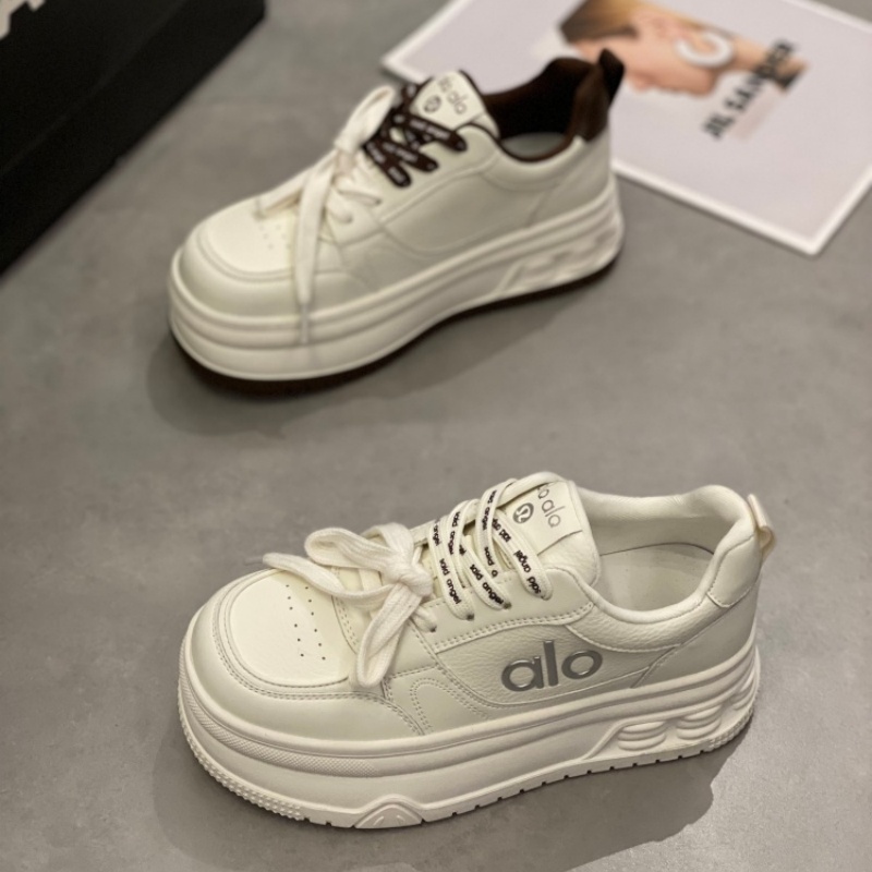 小白鞋女款2025新款时尚休闲鞋