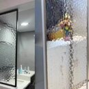 定做网红水立方极简钢化玻璃入户门隔断屏风轻奢艺术半墙卫生间墙