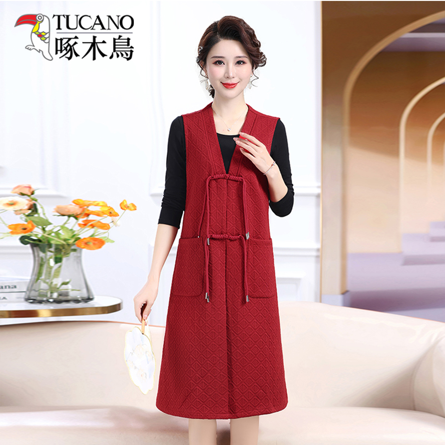 啄木鸟2025年春秋新款时尚显瘦V领马甲百搭气质休闲中老年女马甲