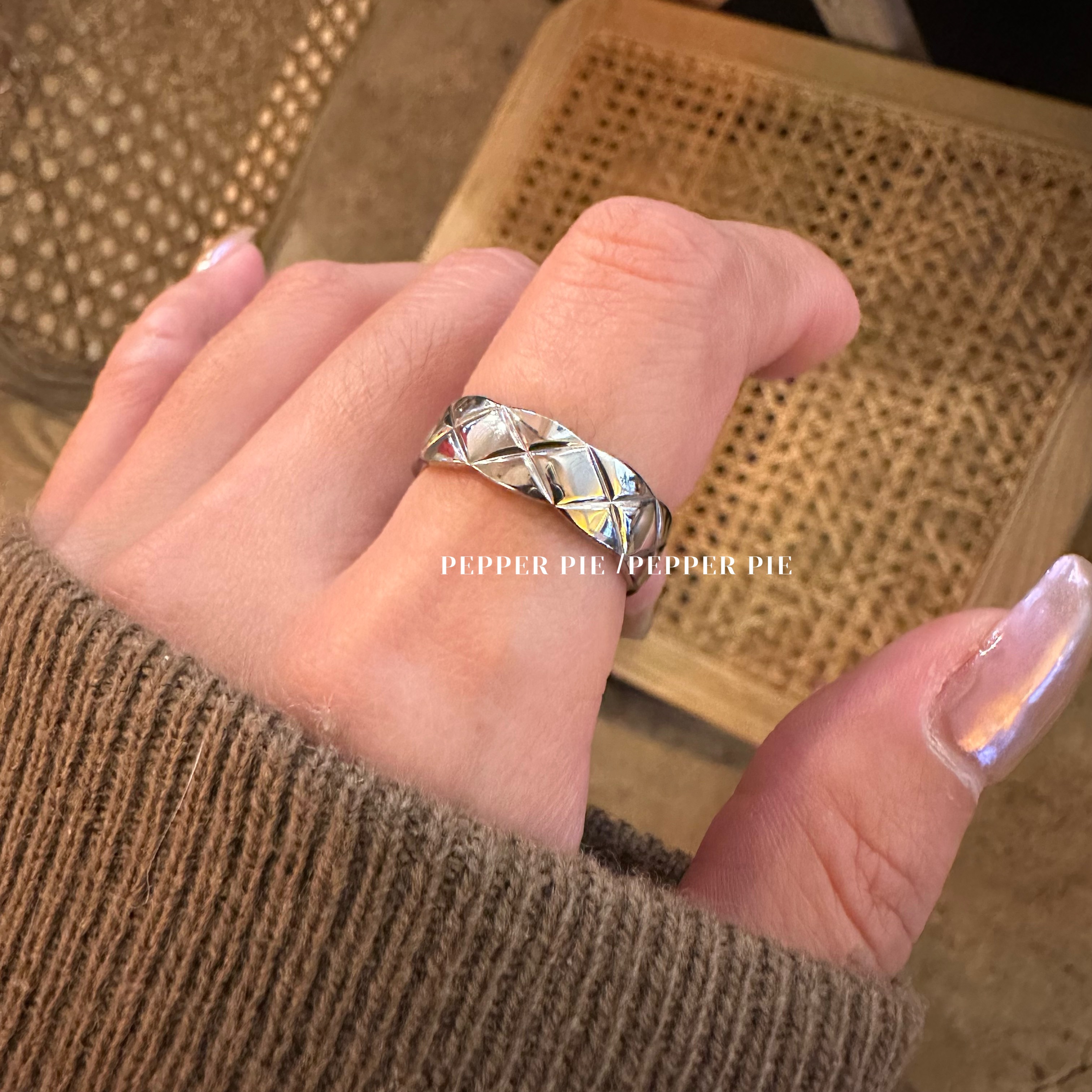 辣椒派不掉色时髦经典银色coco 菱格戒指闭口女 金色