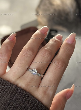 辣椒派 精工钢不掉色铸造一克拉蜂巢镶钻戒指女 优雅轻奢珠宝感