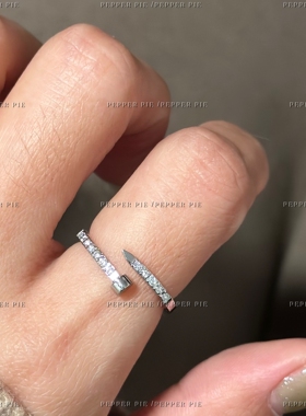 辣椒派 水洗不掉色钉子镶钻戒指女 极细钛钢镶嵌工艺碎钻戒指