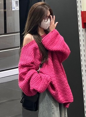 回头率chao高！慵懒风V领毛衣女秋冬套头宽松玫红色休闲针织上衣