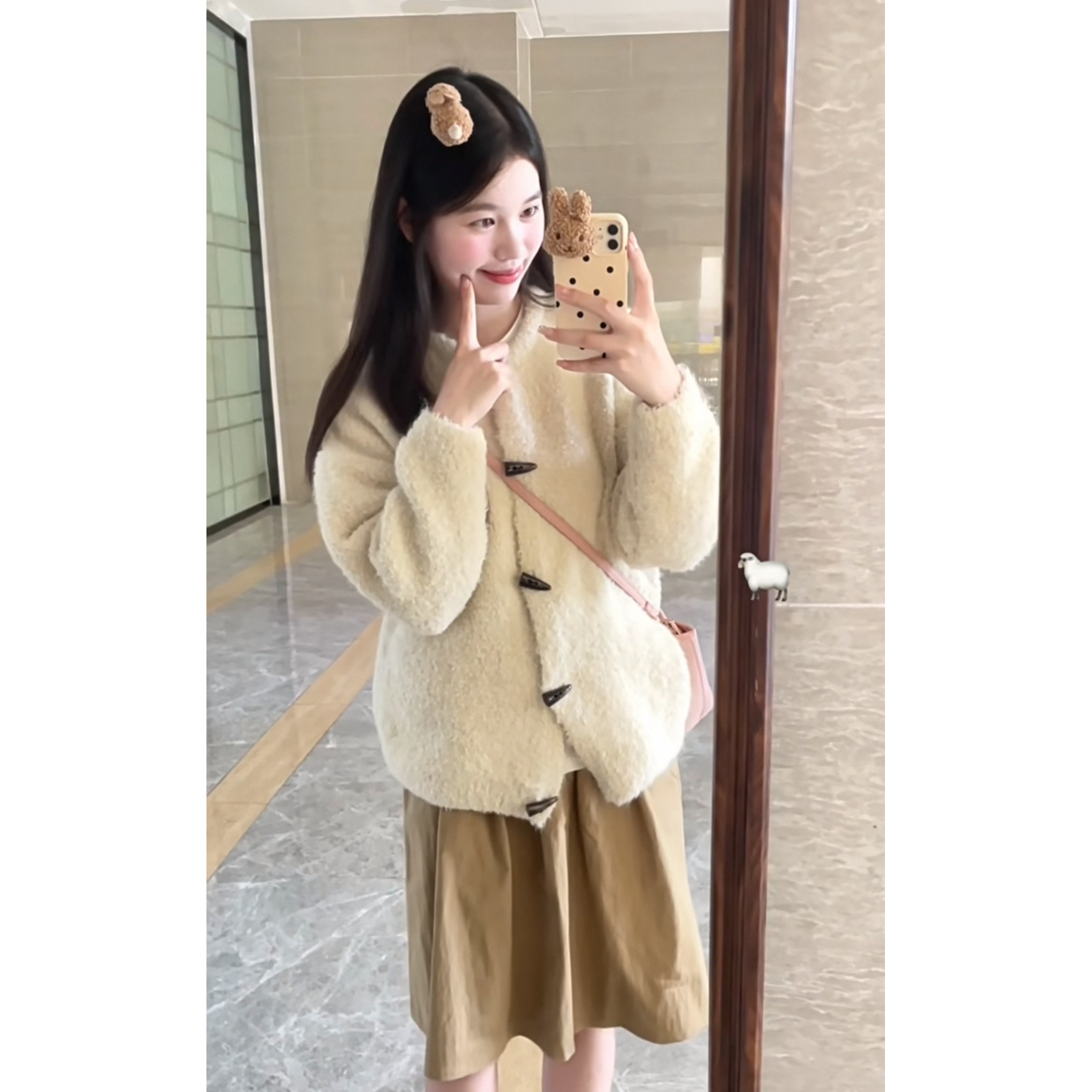 软糯小羊可爱牛角扣毛衣日系小个子米白色甜美加厚学院风外套女