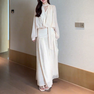 2026新款设计感飘带衬衫连衣裙子女早秋御姐气质女神范两件套装裙