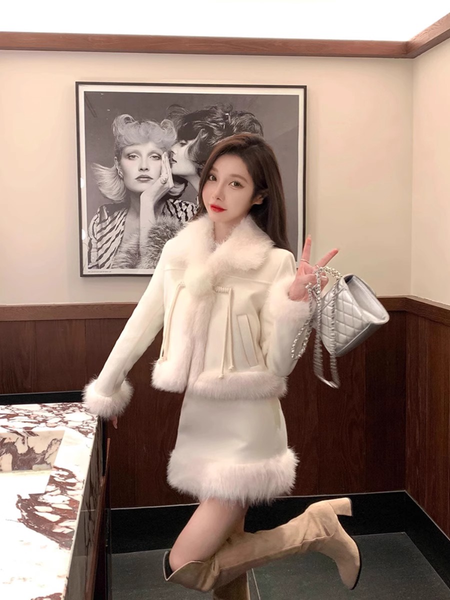 富家千金韩剧秋冬季套装女高级感名媛小香风毛呢外套半身裙两件套