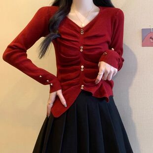 新年圣诞红V领泡泡袖针织衫女2025春季新款修身显瘦打底衫上衣潮
