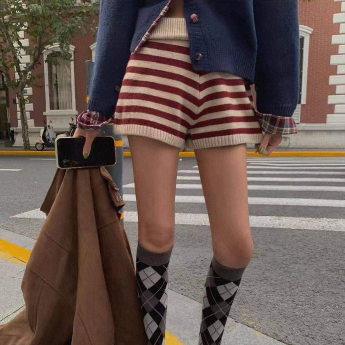 撞色条纹复古针织阔腿裤女秋冬新款小个子百搭显瘦气质休闲短裤子