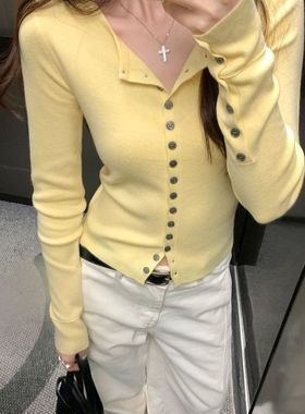 黄色撞色针织衫女秋冬季新款软糯开衫毛衣内搭长袖慵懒风打底上衣