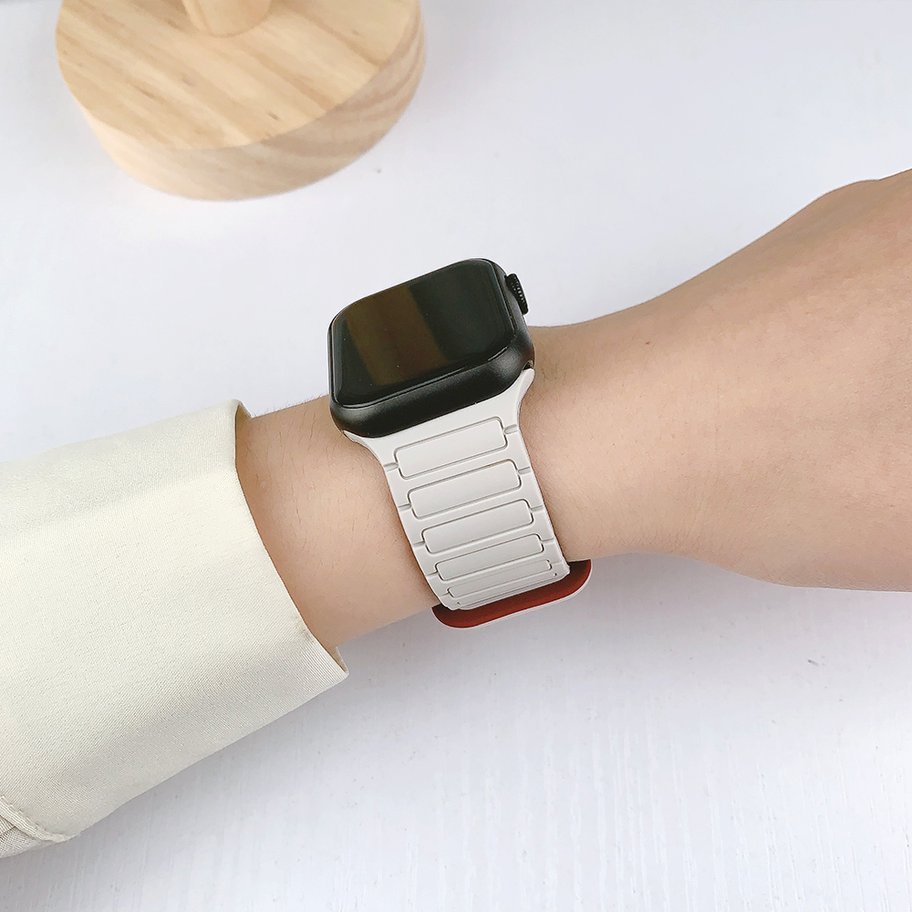 适用applewatch11表带硅胶磁吸双色苹果s11手表S10表带iwatch表带男s9/8/7/6代新款se小众夏运动49mmUltra女