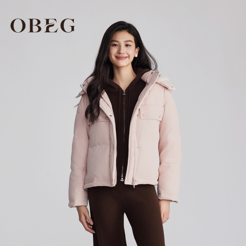 OBEG欧碧倩甜美柔粉绒感羽绒服女冬季小个子连帽短款外套10484145