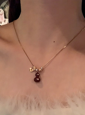 百搭单品复古红葫芦铜钱项链女