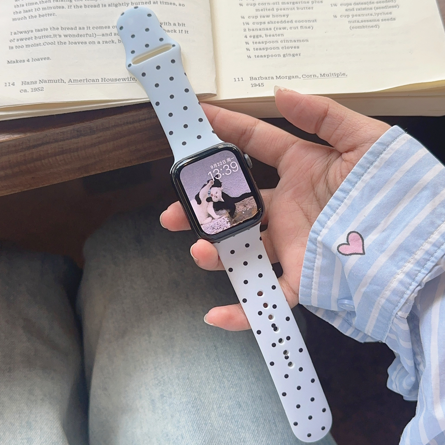 波点浅蓝黑色硅胶适用iwatch表带