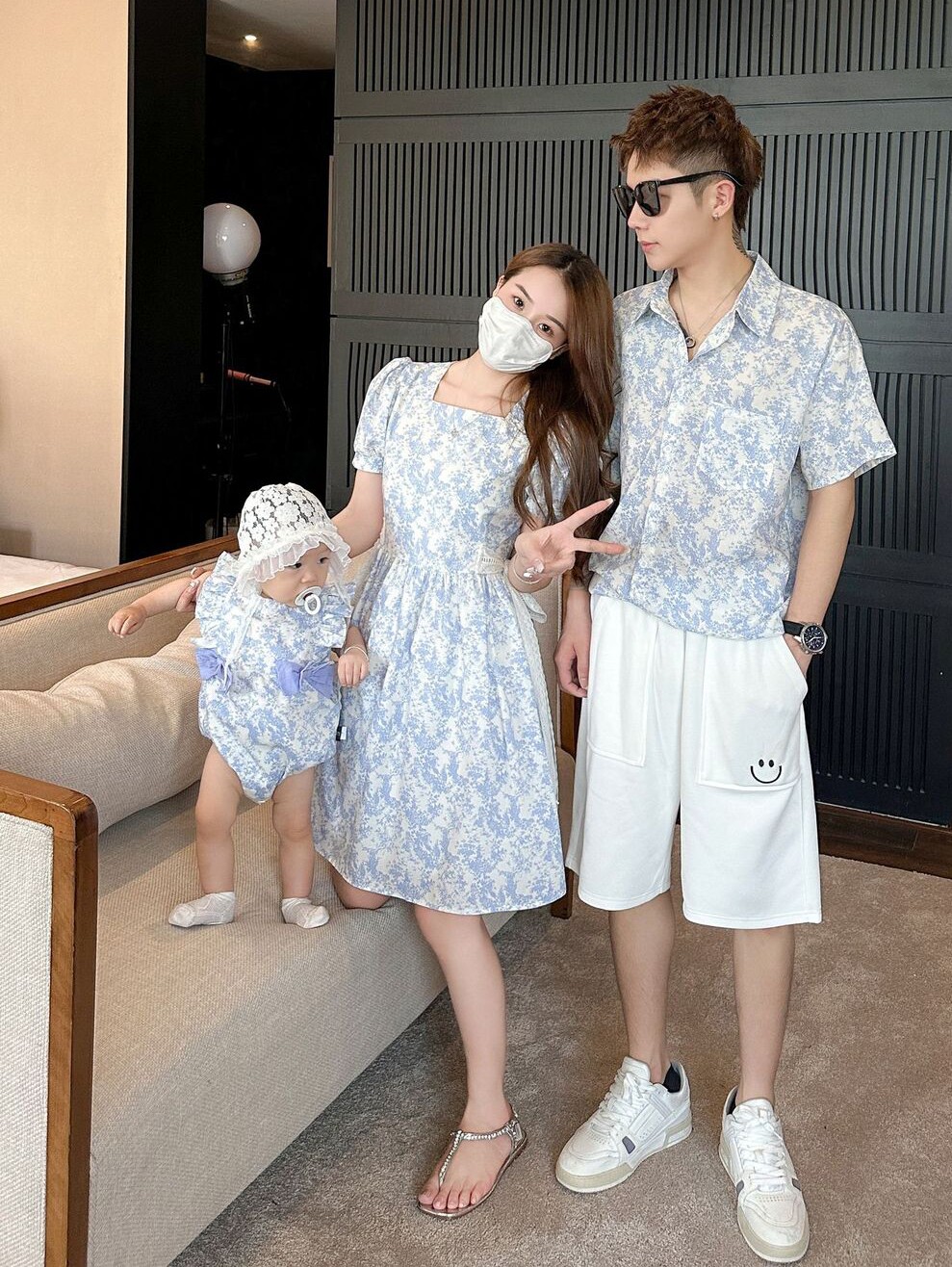 부모-자식 착용 2023 여름 새 어머니-딸 어머니-자식 착용 셔츠 꽃무늬 드레스 청화 도자기 중국 스타일 스커트