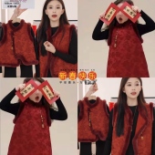 马甲过年全家福红色冬季 一家三口母子母女装 棉服 新年亲子装 新中式