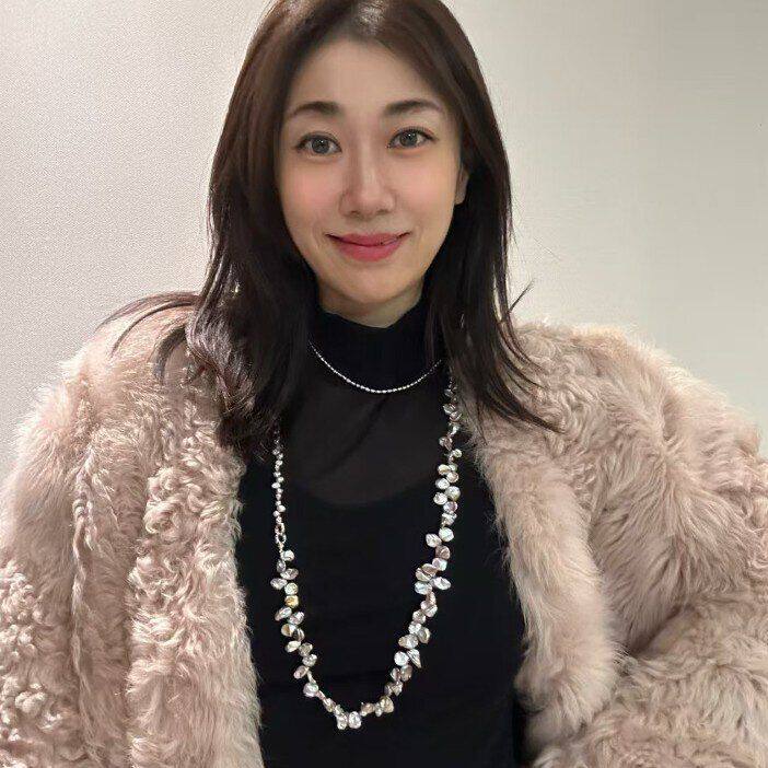 法式优雅天然花瓣珍珠项链女轻奢高级感异形珍珠拼接长款颈链