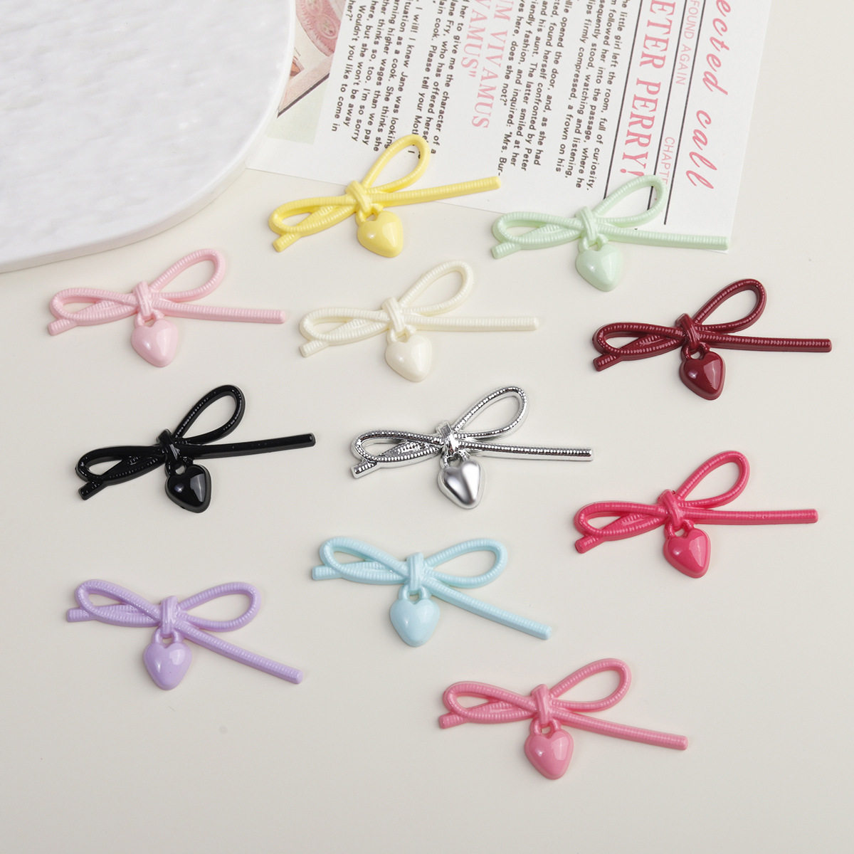 卡通diy树脂配件饰品打结爱心奶油胶发夹手机壳鞋扣钥匙扣吊坠