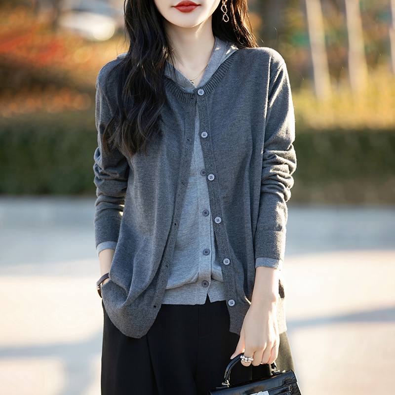 春秋新款针织打底衫宽松大码女装