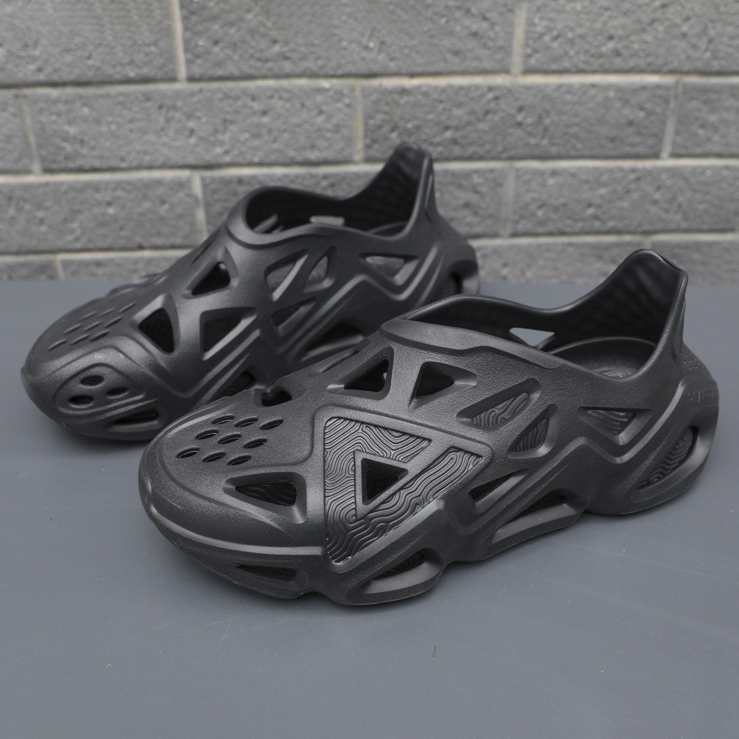 匹克态极洞洞鞋男夏季新款防滑休闲运动沙滩鞋超轻防水凉鞋情侣款