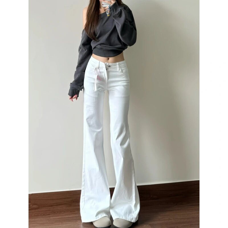 2026春季新款简约白色微喇牛仔裤女低腰弹力显瘦百搭喇叭拖地长裤