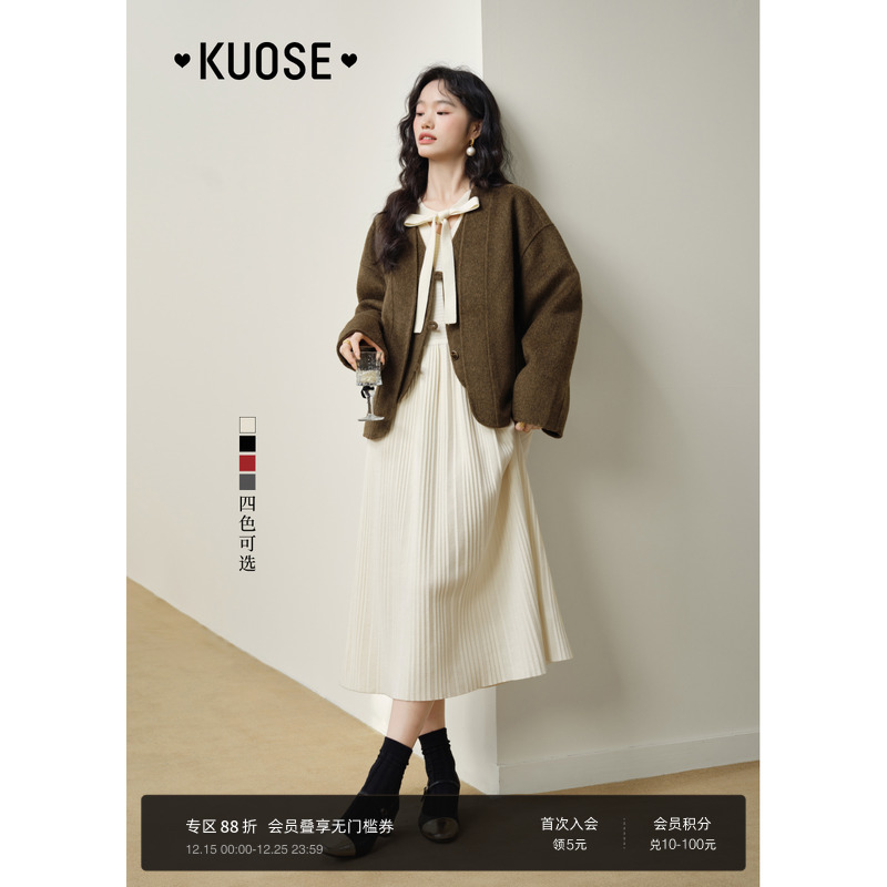 阔色黑色长袖针织毛衣连衣裙