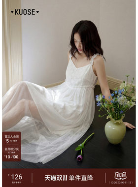 蕾丝拼接假两件连衣裙