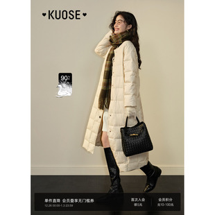 女气质直筒长袖 新款 上衣 圆领外套2024秋冬季 阔色黄色羽绒服长款