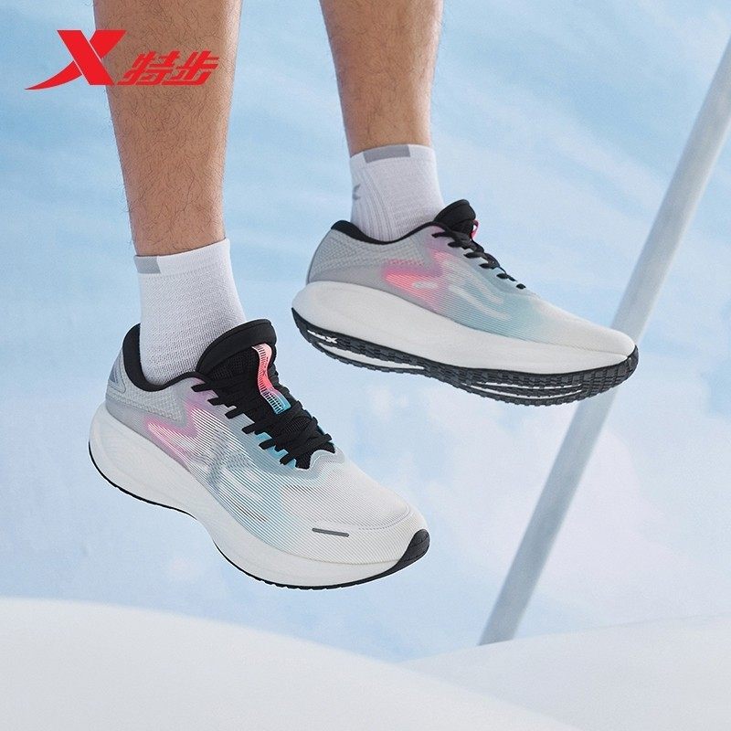 特步男子软底单层网面透气跑步鞋