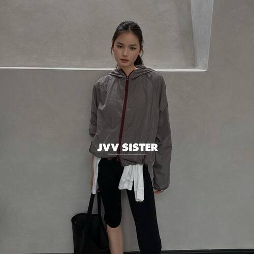 2026春夏连帽户外显瘦女款外套