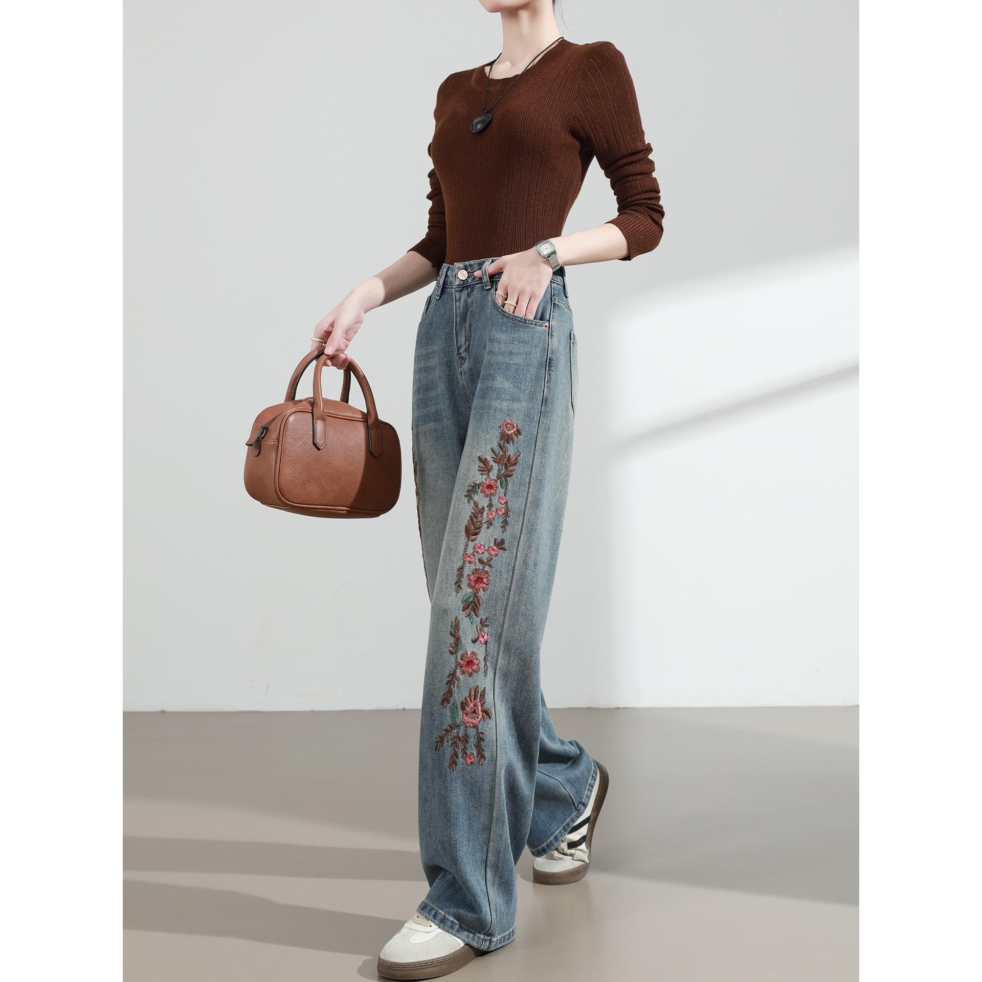 高腰国风刺绣阔腿牛仔裤女春秋