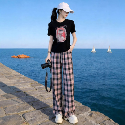 南油小个子休闲运动套装女夏季减龄粉色卡通T恤格子阔腿裤两件套