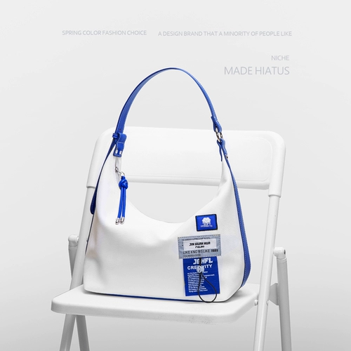 Вместительная и большая оригинальная мягкая сумка на одно плечо для отдыха