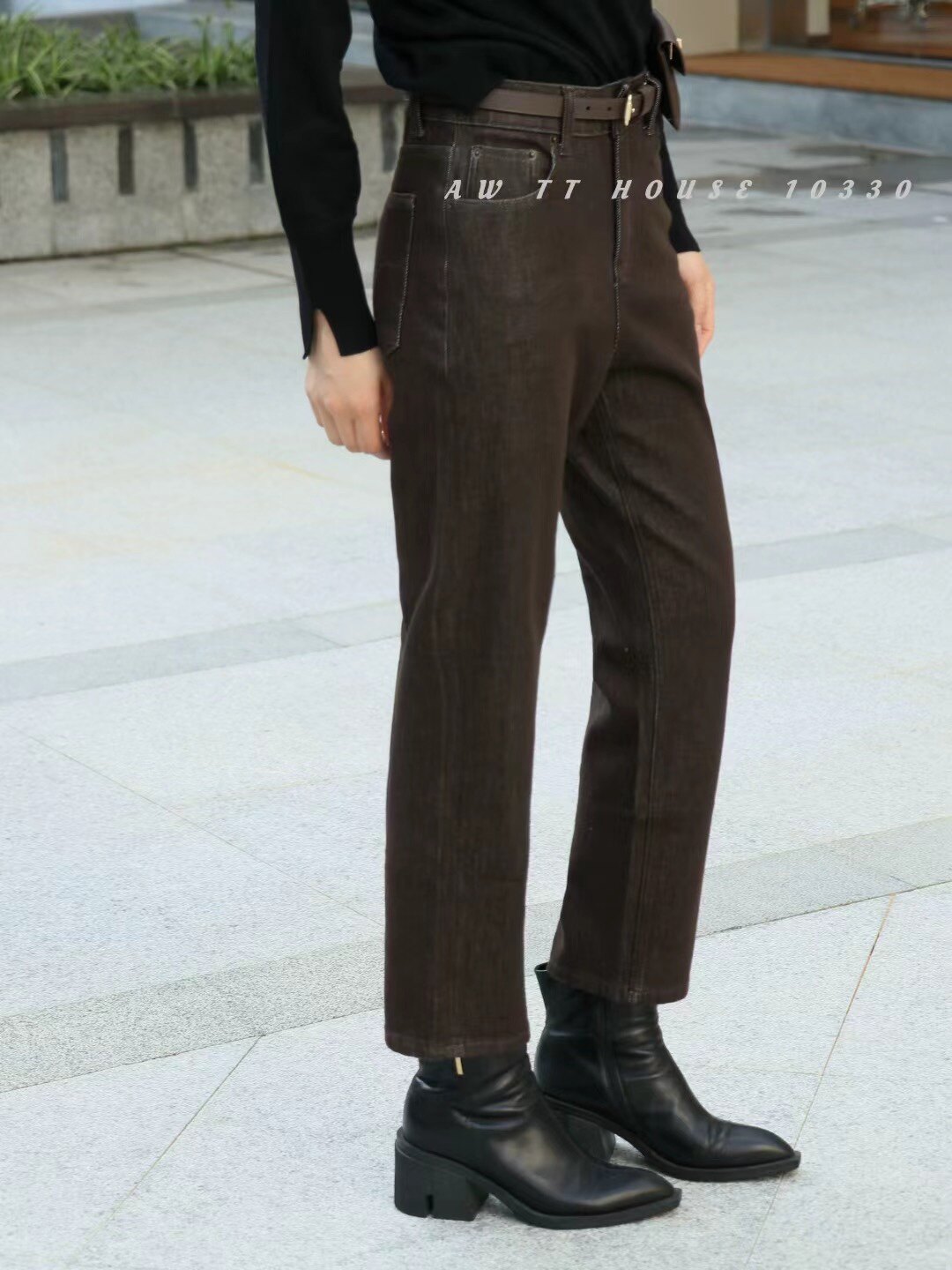 新晋神裤_咖色系烟管裤甄选U质酵洗复古水洗女高腰显瘦百搭牛仔裤