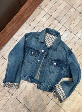 帅气有型！早春刚需！蓝色洗水磨白拼接彩条纹廓形短款牛仔外套女