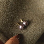 九紫离火 新年耳环施家进口灰紫色珍珠14k包金耳钉简约耳夹女礼物