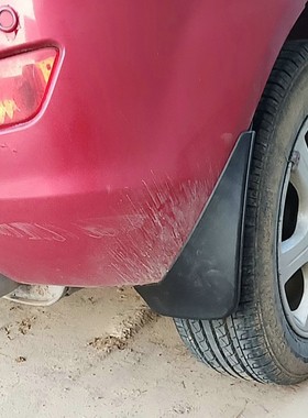 适用于2010-13款天津一汽威志V2专用挡泥板