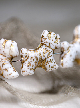 19x17mm捷克进口古董珠 实色白描古金复古西高地小狗手链耳环diy