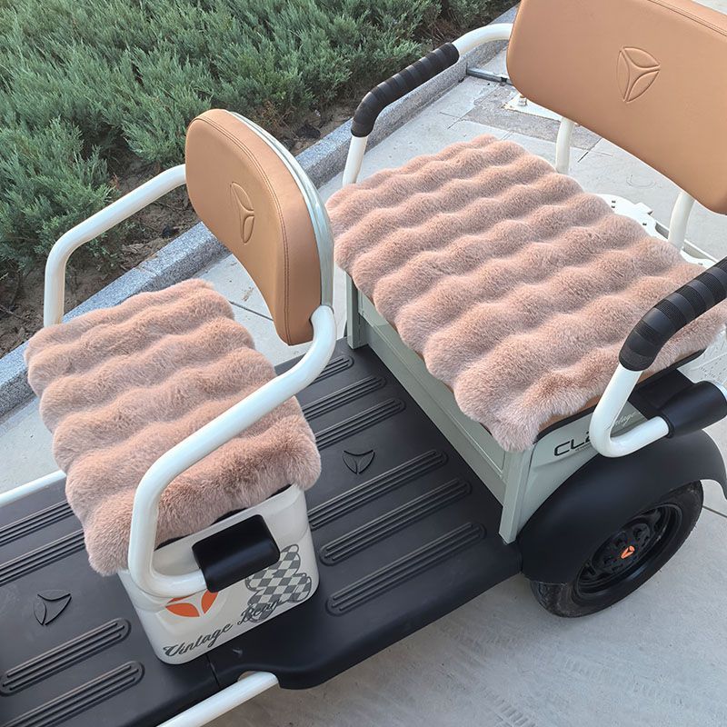 电动三轮车坐垫冬季保暖加厚毛绒坐垫适用于爱玛小刀金彭万仕达