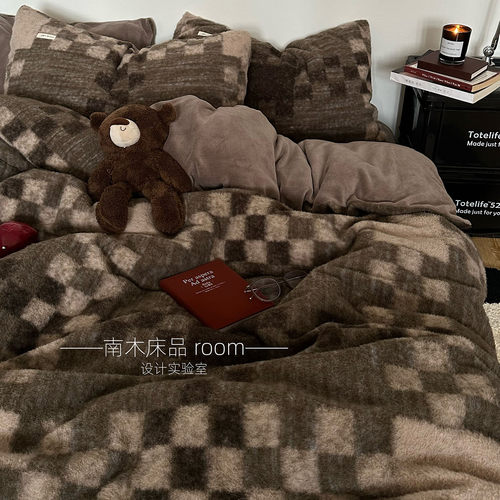 乐观主义｜复古灰棕棋盘格加厚仿羊绒四件套1.8米牛奶绒冬天男生