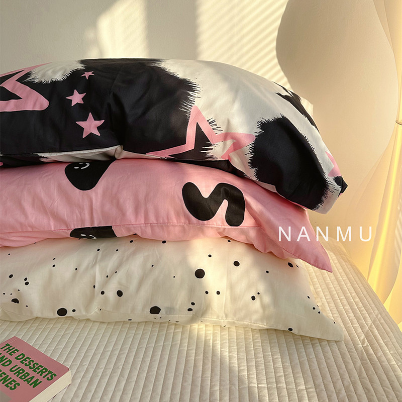 ins甜酷风单品搭配全棉枕套