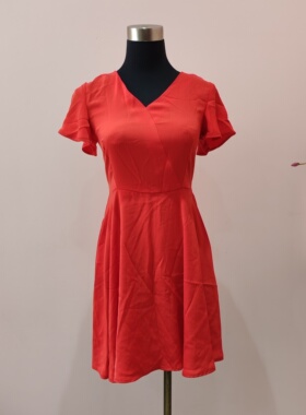集韩号女夏季新款桔红色小个子V领小众荷叶袖简约洋气连衣裙短裙