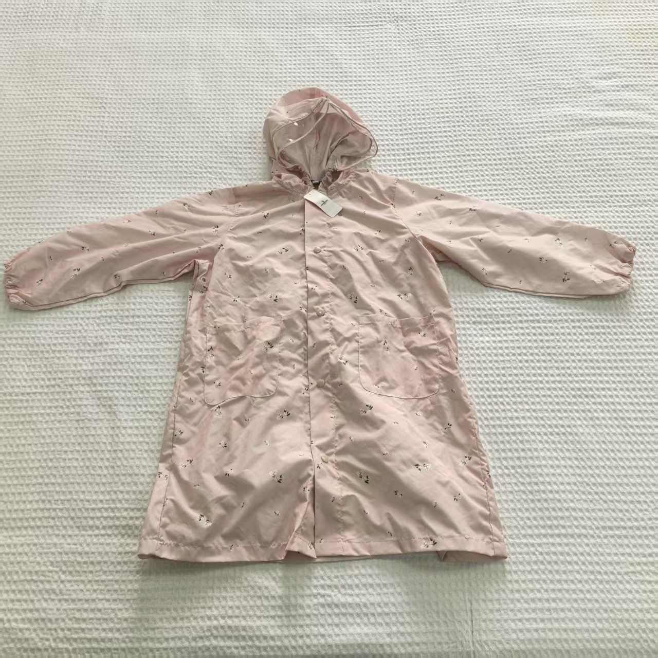 外贸原单尾货品牌儿童雨衣雨裤上学专用女童长宽全身防雨带书包位