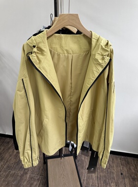小王家90034春季短款韩版宽松大码胖mm休闲慵懒风连帽冲锋衣外套