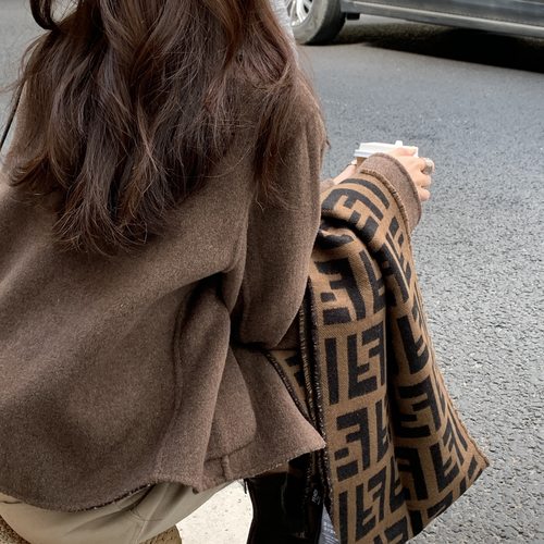 利落裁剪AB双面呢短款大衣外套