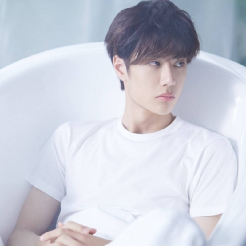 王一博同款t恤ins街头风白色打底衫慵懒风宽松纯色短袖t恤男上衣