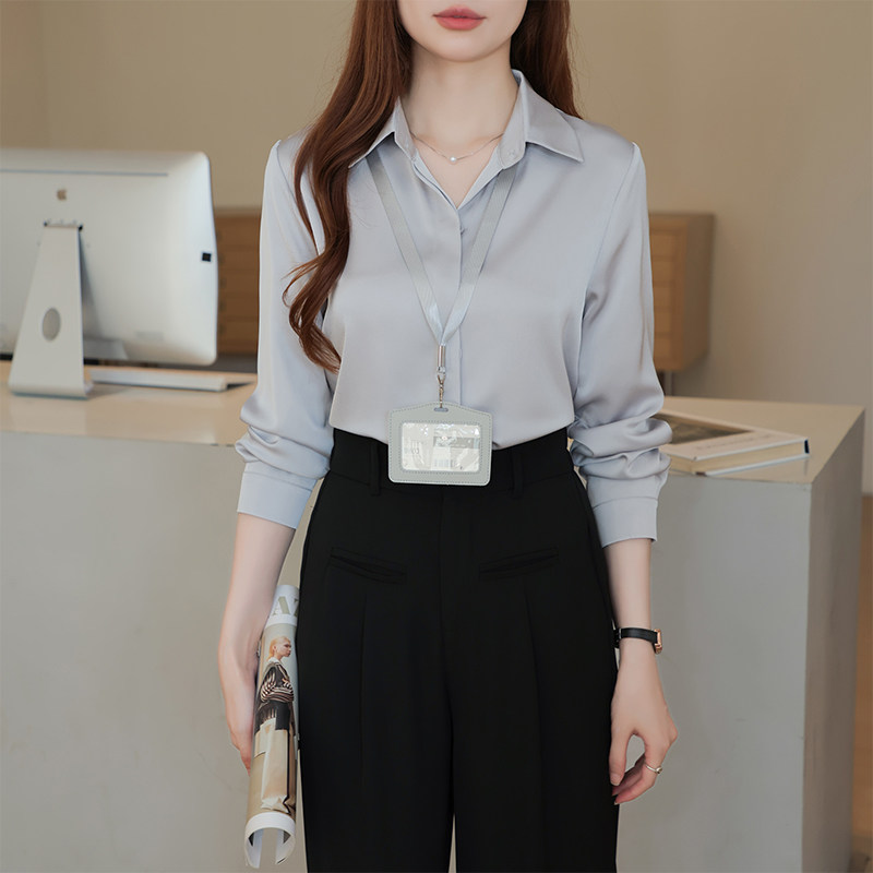 春秋通勤垂感缎面暗门襟衬衫女