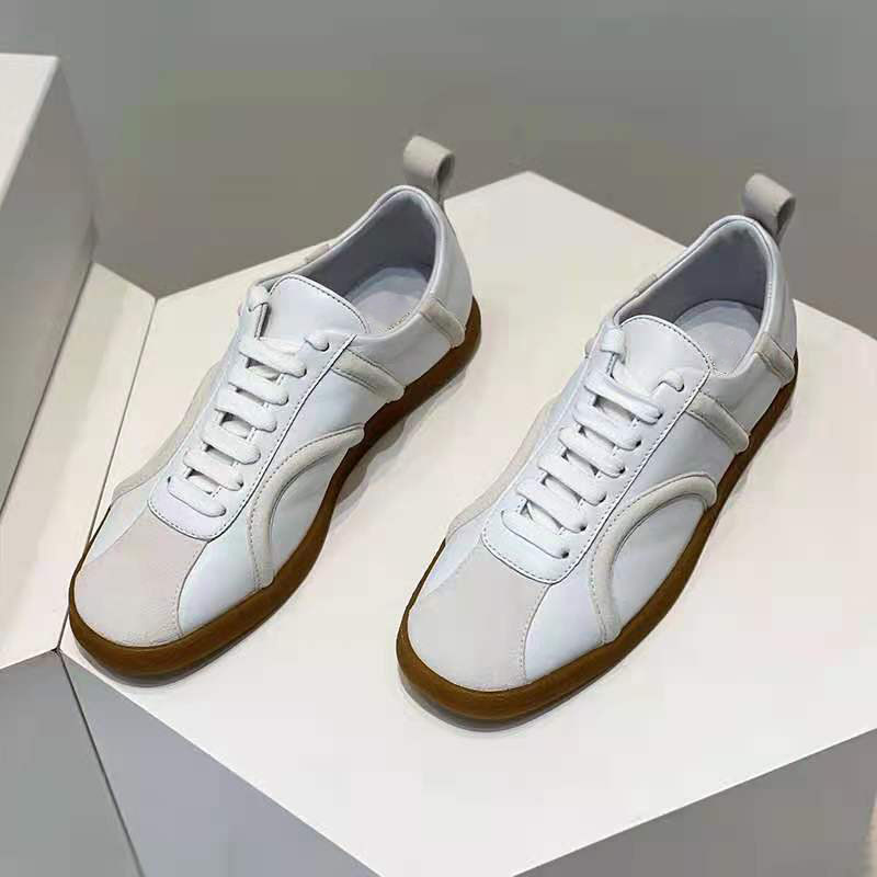 小众设计百搭时尚舒适平底小白鞋